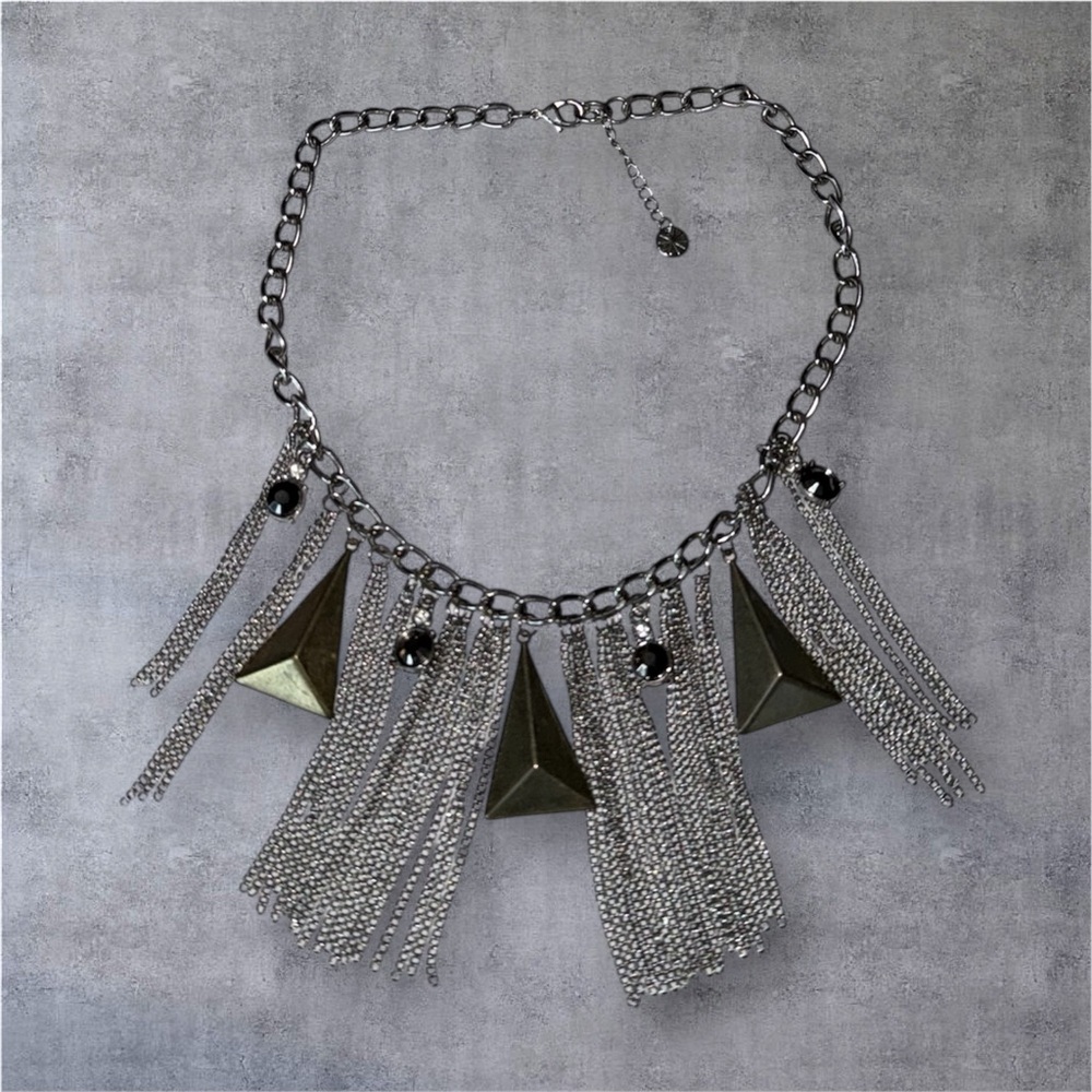🛍️SALE🛍️ ShoeDazzle Silver Tone Fringe Tassel Statement Necklace - Picture 5 of 5